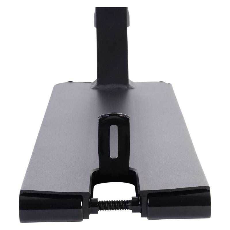 Deska UrbanArtt Sprawl Max Peters V2 5.5 x 22 Black