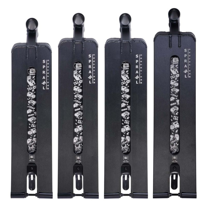 Deska UrbanArtt Sprawl Max Peters V2 5.5 x 22 Black