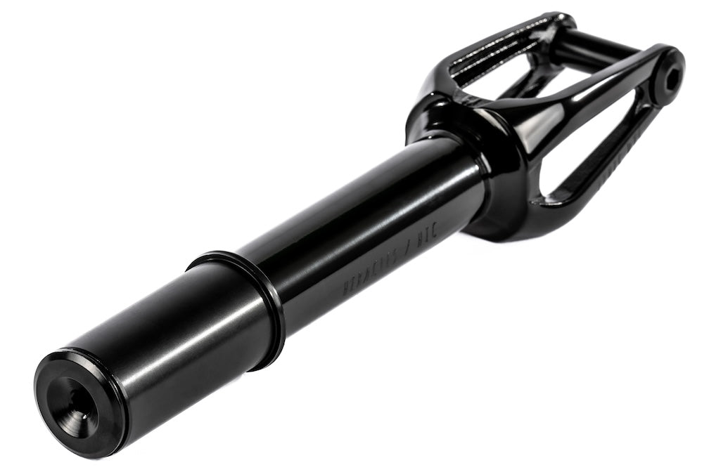 Vidlice Ethic Heracles 12STD HIC Black Mirror