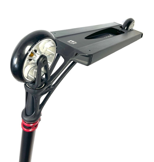 Custom koloběžka Ethic Tenacity Demon 12std