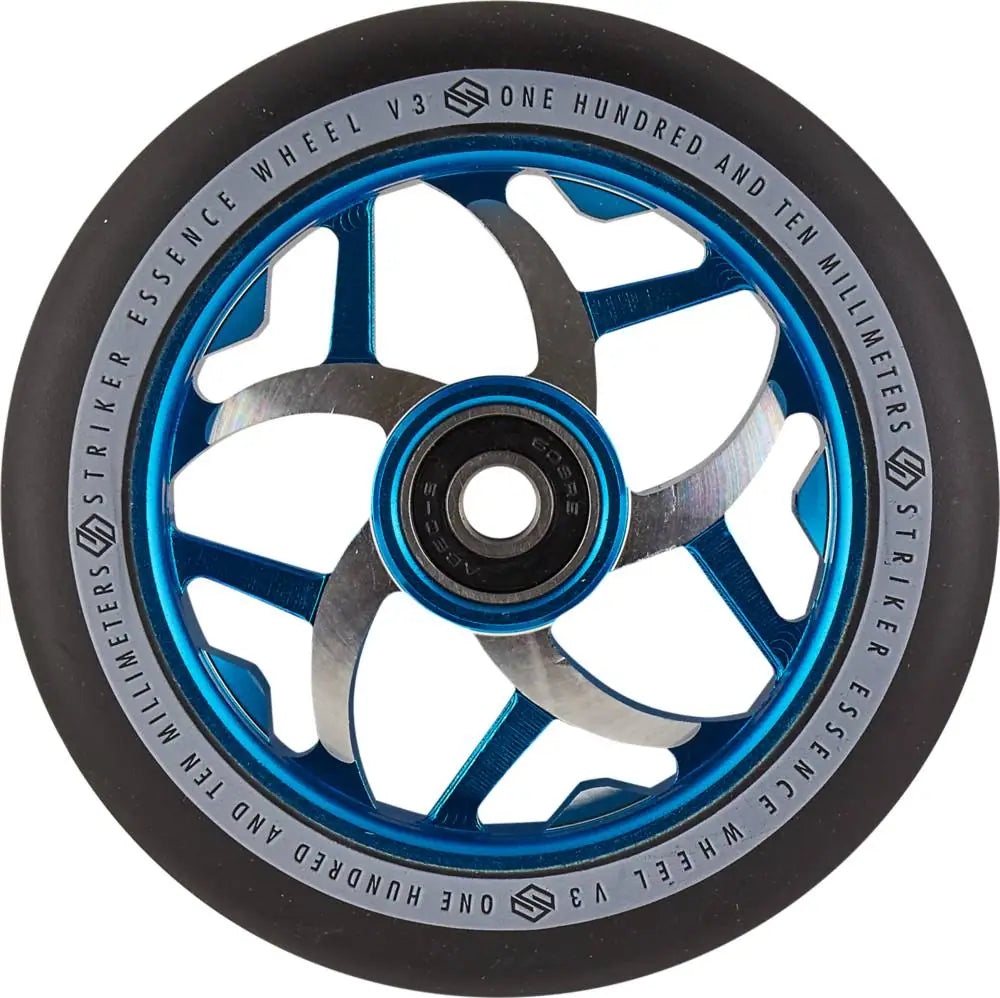Kolečko Striker Essence V3 110 Black Blue