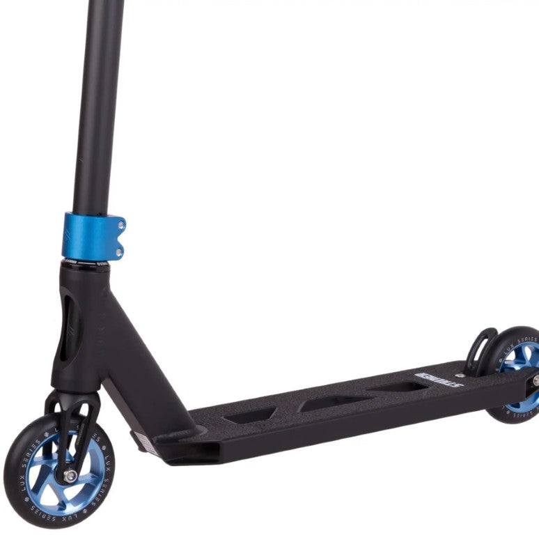 Freestyle koloběžka Striker Essential S Black Blue